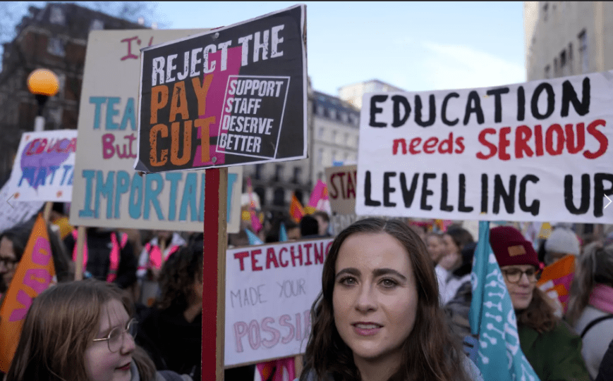 Gran Bretaña. ¿Aceptar nuevas pérdidas de salario, o continuar la huelga?