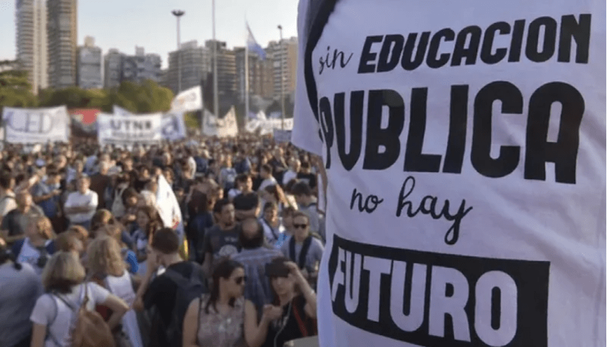 Argentina. Estudiantes y maestros se levantan contra la liquidación de las universidades
