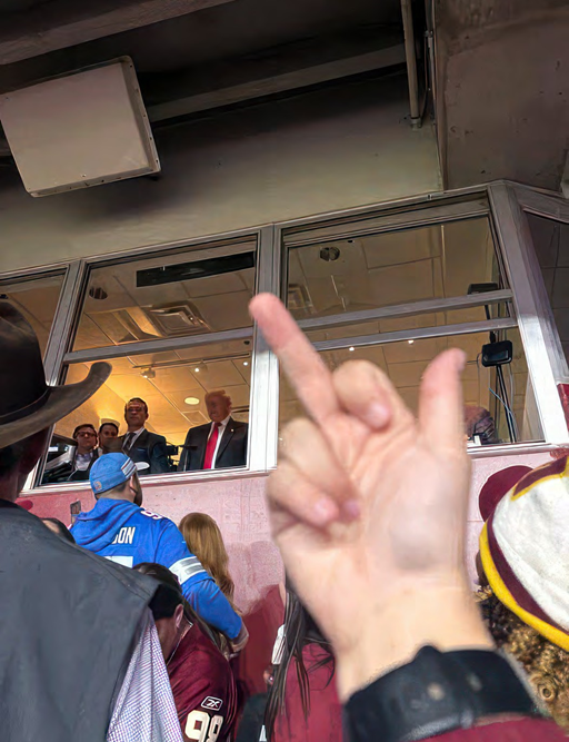 Trump, salvado por los demócratas.