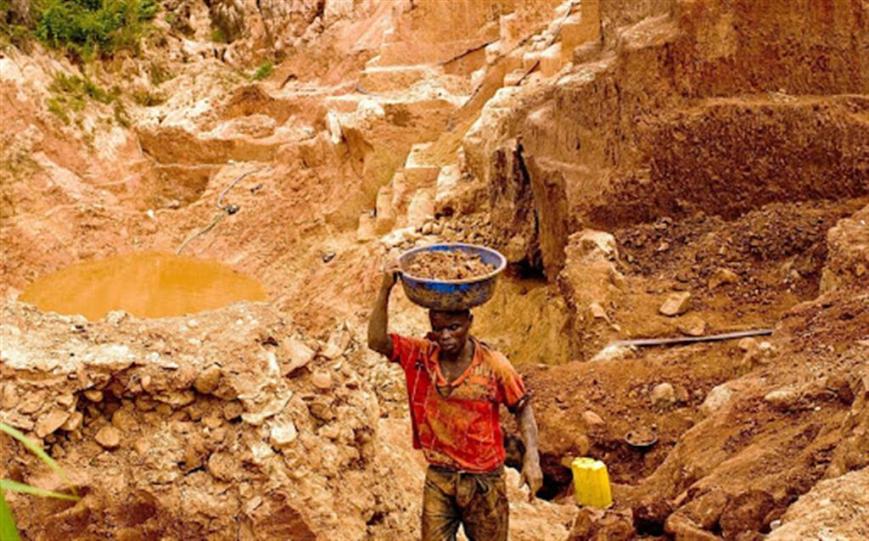 República Democrática del Congo; El objetivo de la guerra es el saqueo de las riquezas minerales.
